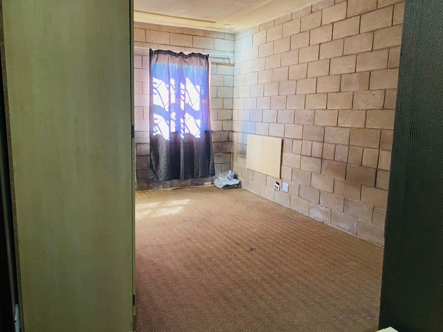 1 Bedroom Property for Sale in Brandwag Free State